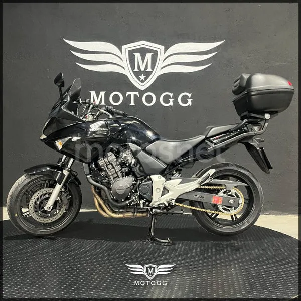 Honda CBF 600 S – Vista 5