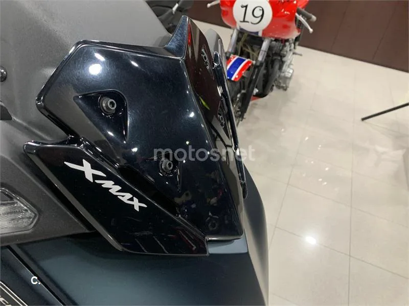 Yamaha XMAX 300 – Vista 13