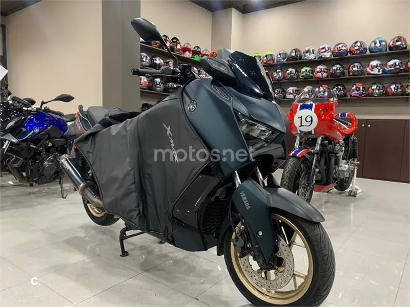 Yamaha XMAX 300 – Vista 4