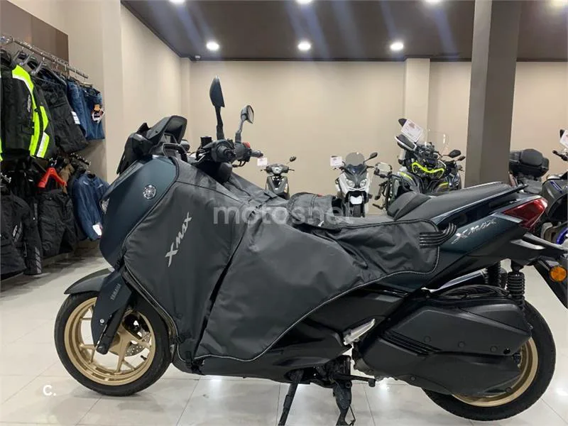 Yamaha XMAX 300 – Vista 6