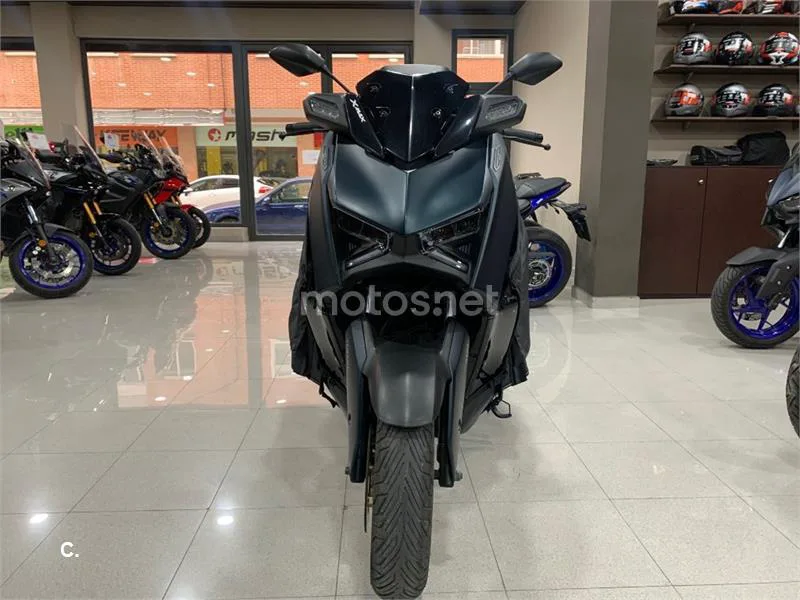 Yamaha XMAX 300 – Vista 7