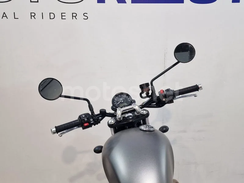 Triumph Speed Twin 900 – Vista 11