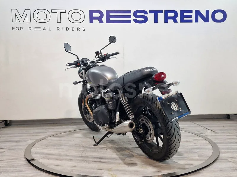 Triumph Speed Twin 900 – Vista 3
