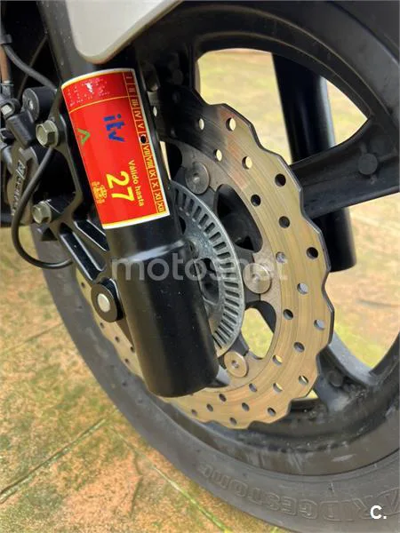 Kymco Super Dink 300i – Vista 4