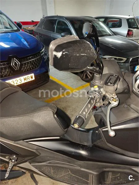 Kymco Xciting S 400 – Vista 5