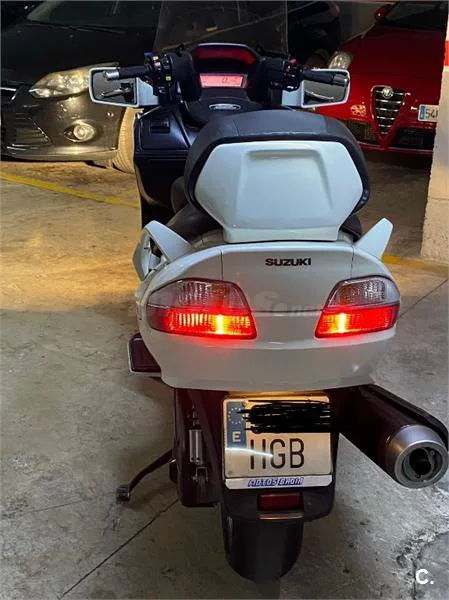 Suzuki Burgman 650 Executive – Vista 2