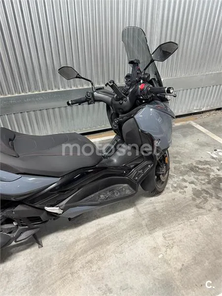 Yamaha XMAX 125 – Vista 7