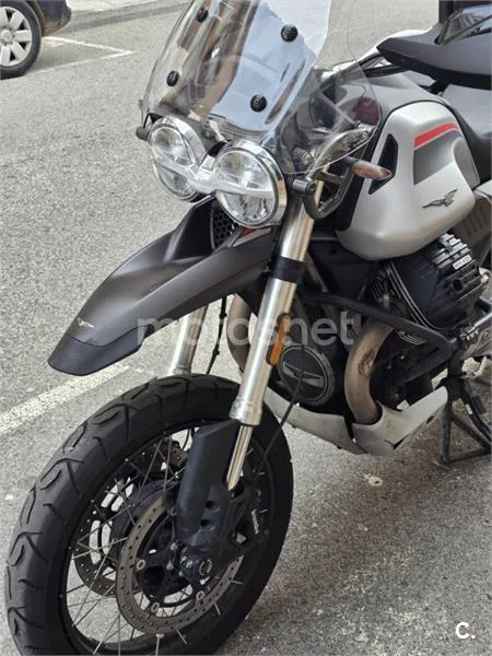 Moto Guzzi V 85 TT – Vista 5