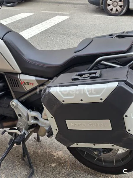 Moto Guzzi V 85 TT – Vista 6