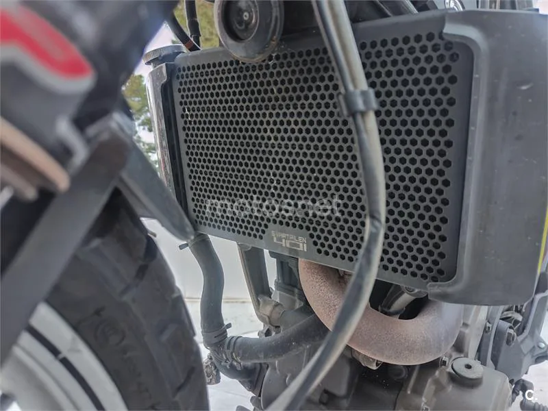 Husqvarna Svartpilen 401 – Vista 7