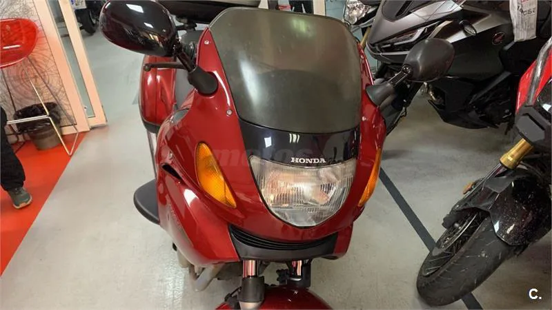 Honda NT 650 V Deauville – Vista 3