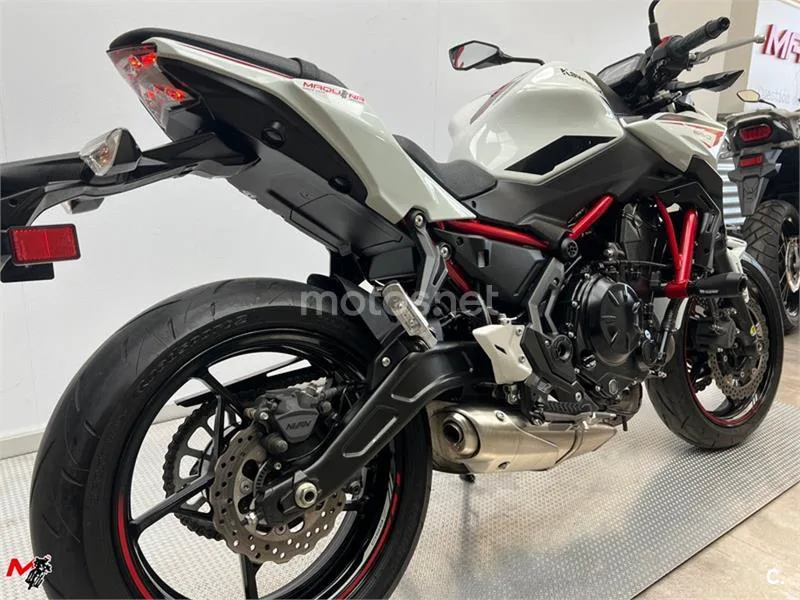 Kawasaki Z650 – Vista 5