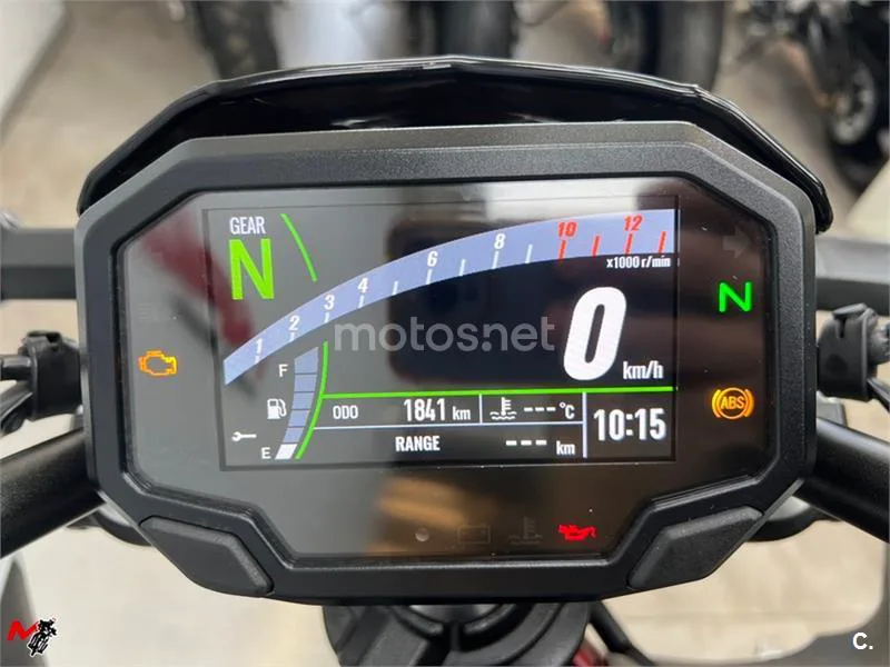 Kawasaki Z650 – Vista 9