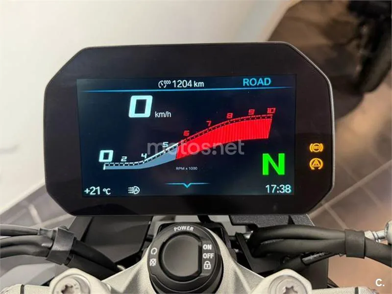 BMW F 900 R – Vista 6