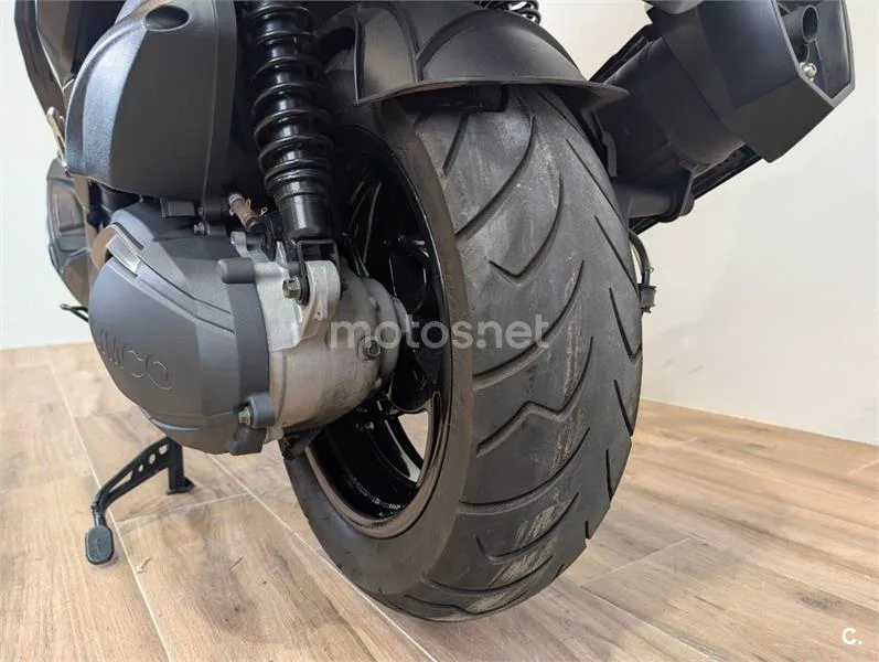 Kymco Xciting S 400 – Vista 10