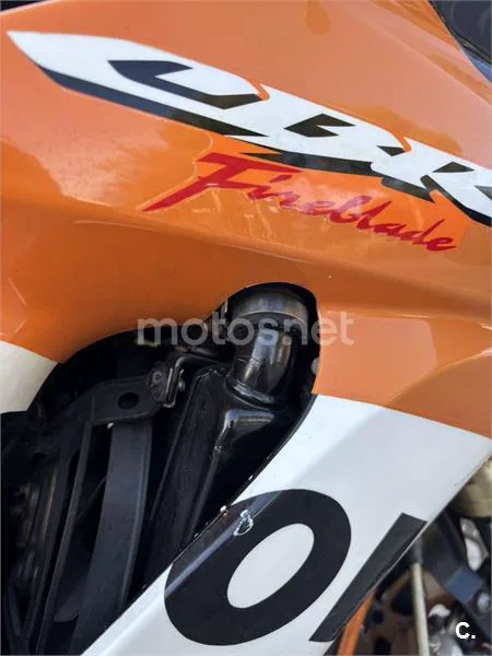 Honda CBR 1000 RR Fireblade – Vista 8