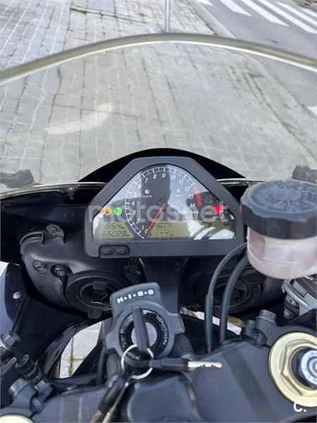 Honda CBR 1000 RR Fireblade – Vista 9