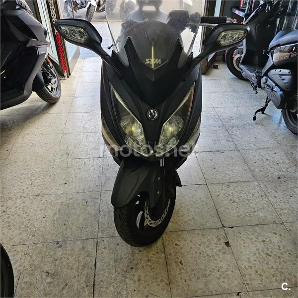 SYM Joymax 300 – Vista 4