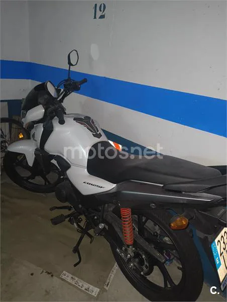 Honda CB 125 – Vista 3