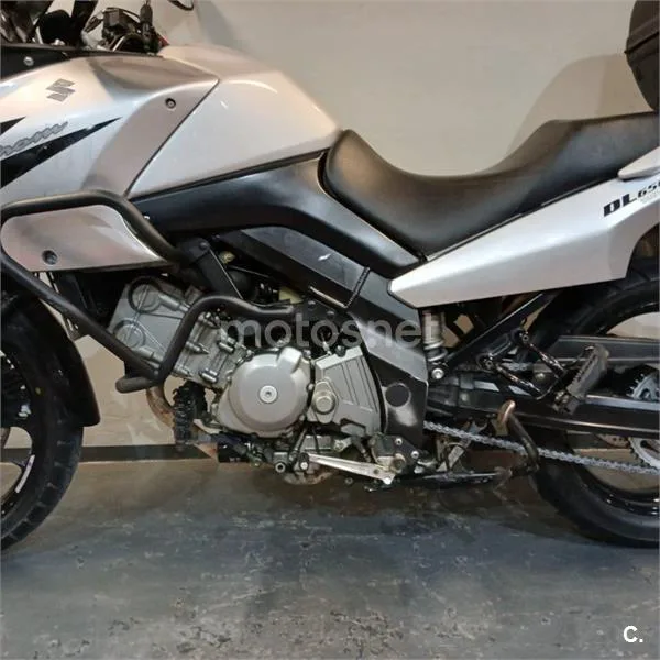 Suzuki V-Strom 650 – Vista 14