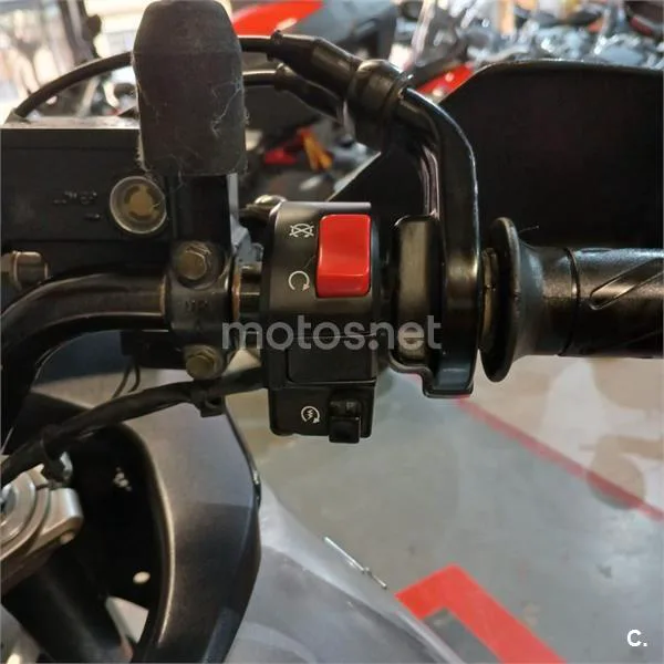 Suzuki V-Strom 650 – Vista 8