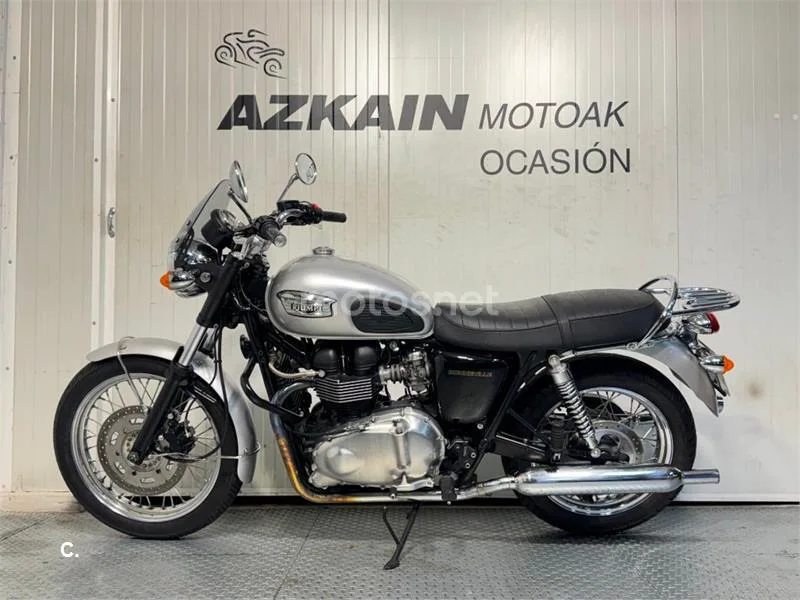 Triumph Bonneville 900 – Vista 3
