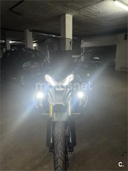 Voge 900 DSX – Vista 3