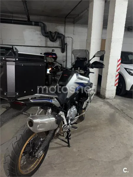 Voge 900 DSX – Vista 4