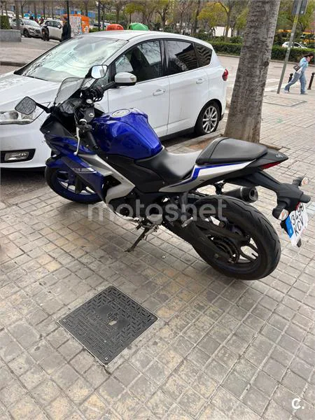 Yamaha R3 – Vista 4