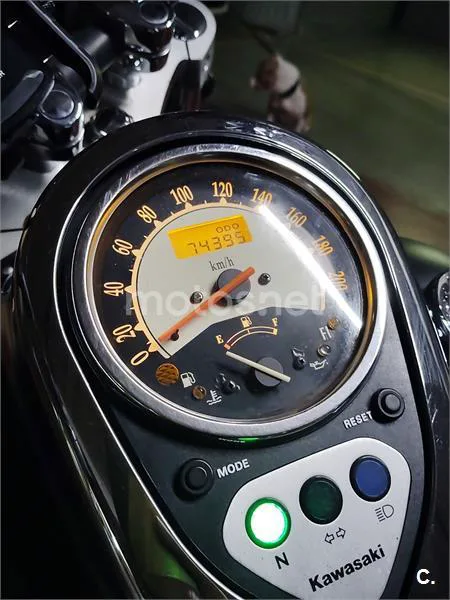 Kawasaki VN 900 CLASSIC – Vista 3