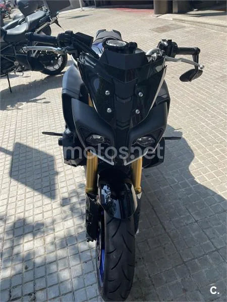 Yamaha MT-10 – Vista 4