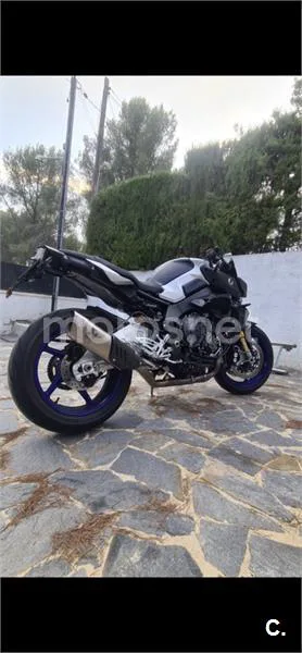 Yamaha MT-10 – Vista 6