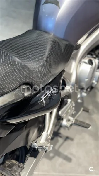 Yamaha FZ6 N – Vista 7