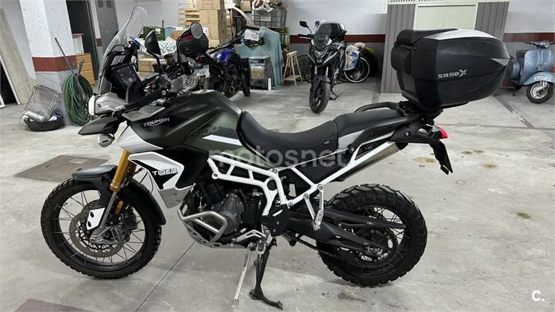 Triumph Tiger 900 - Vista 3