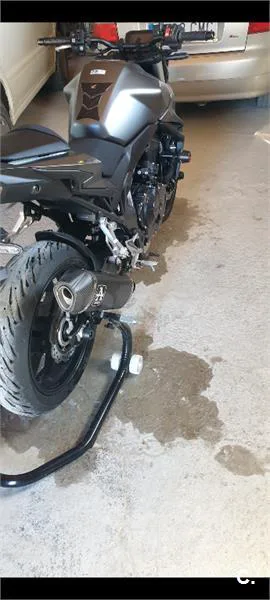 Honda CB 750 – Vista 6