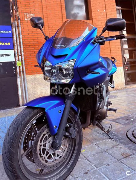 Kawasaki Z 750 – Vista 4