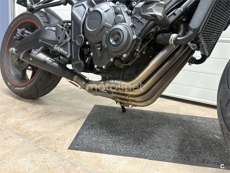 Honda CB650R - Vista 5