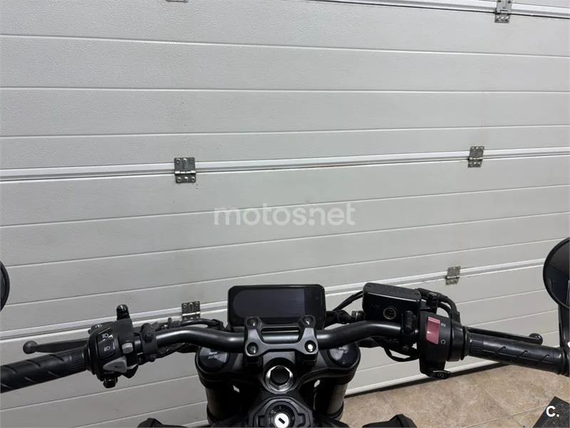 Honda CB650R - Vista 7