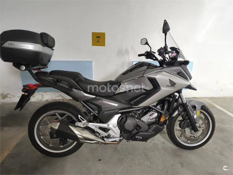 Honda NC 750 X – Vista 7