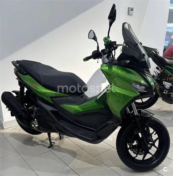 Aprilia SR GT 125 2300 € 2021 Barcelona - 1