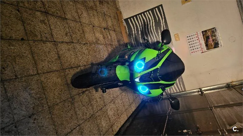 Kawasaki ZX-6R 3800 € 2009 Cáceres - 2
