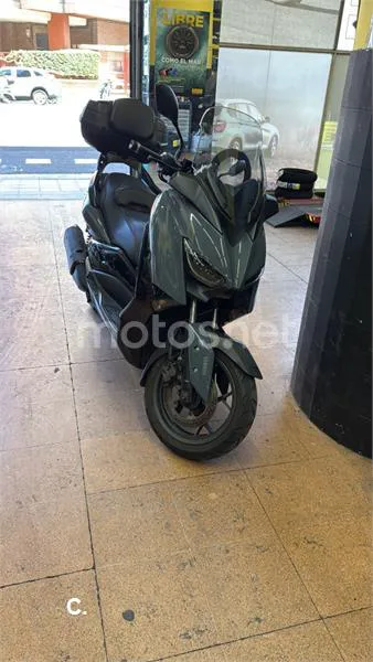 Yamaha XMAX 300 – Vista 11