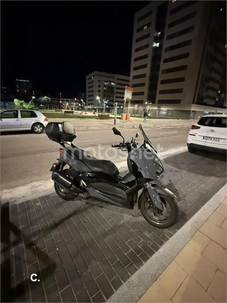 Yamaha XMAX 300 – Vista 9