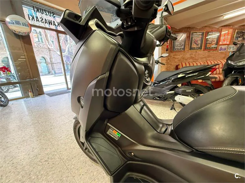 Yamaha XMAX 300 – Vista 9
