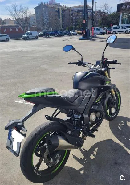 QJ Motor SRK 125 – Vista 3