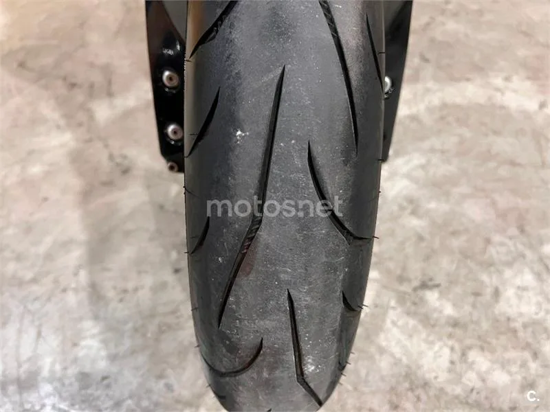 KTM 690 Duke – Vista 20
