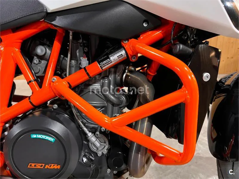KTM 690 Duke – Vista 37