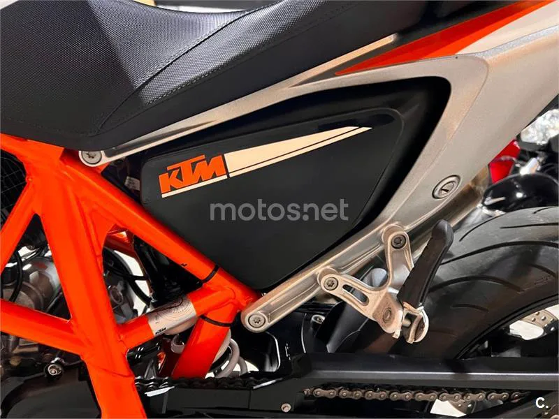 KTM 690 Duke – Vista 52