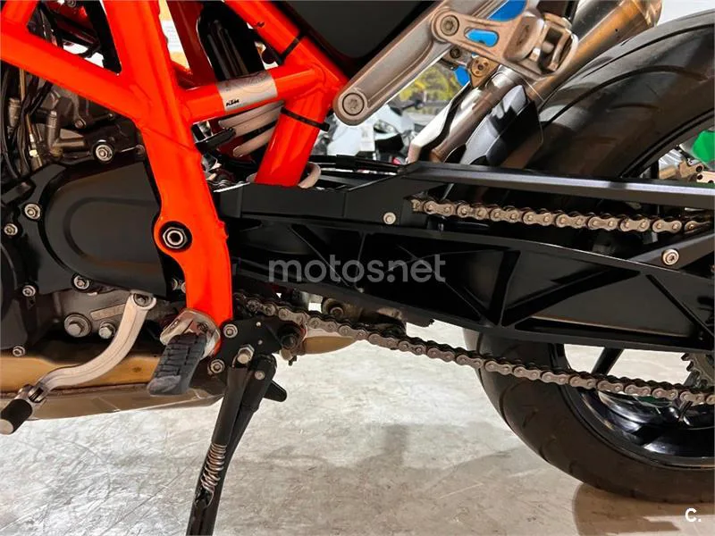 KTM 690 Duke – Vista 53