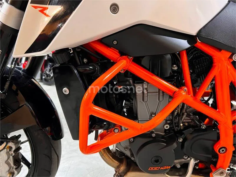 KTM 690 Duke – Vista 55